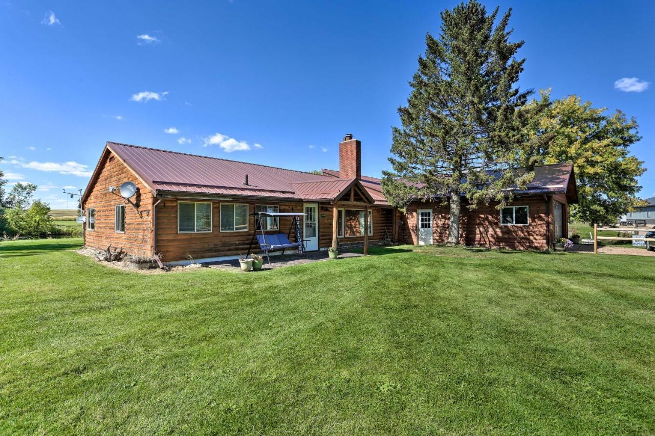 Rustic Spearfish Cabin On 12-Acre Trout Farm Exterior photo